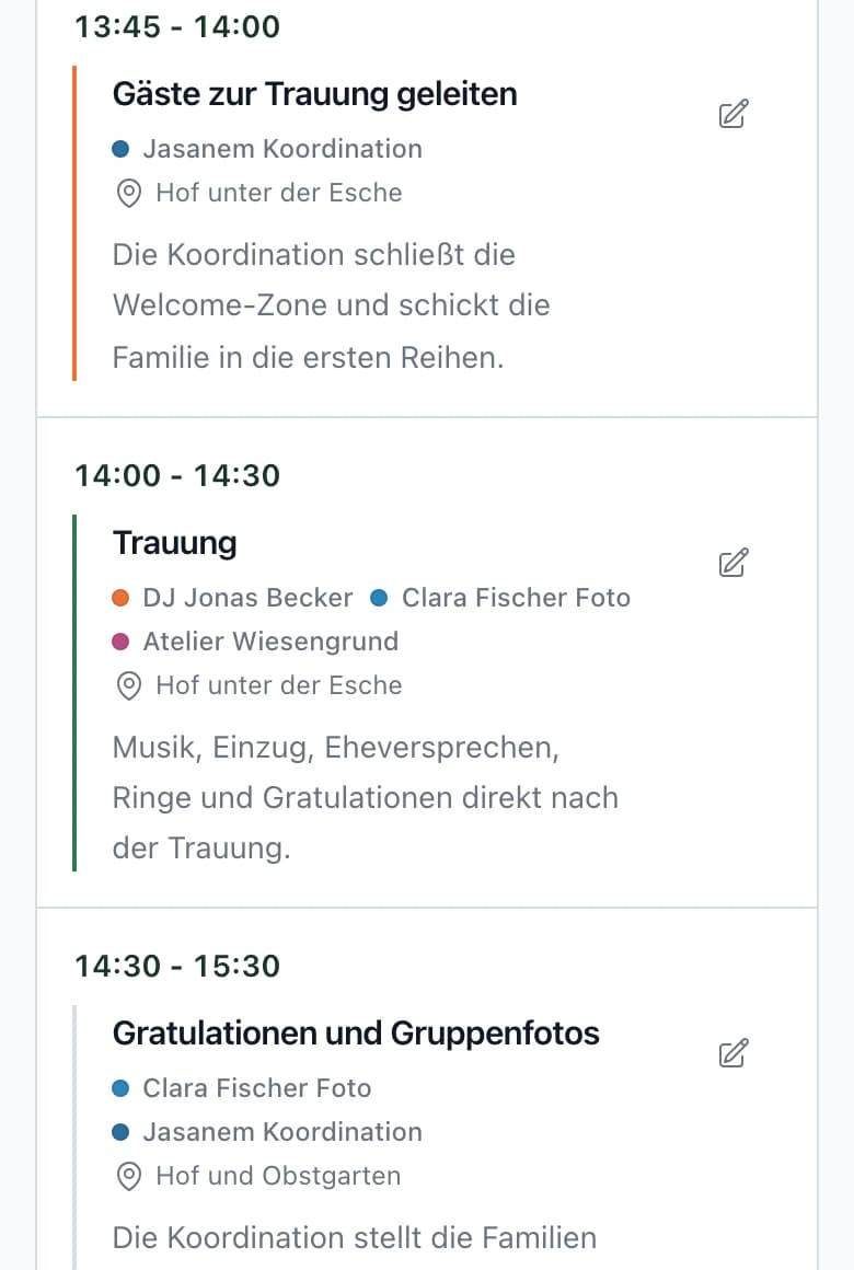 Ablaufplan des Hochzeitstags auf dem Smartphone mit Gästeweg um 13:45, Trauung um 14:00 und Gratulationen samt Dienstleistern bei jedem Punkt