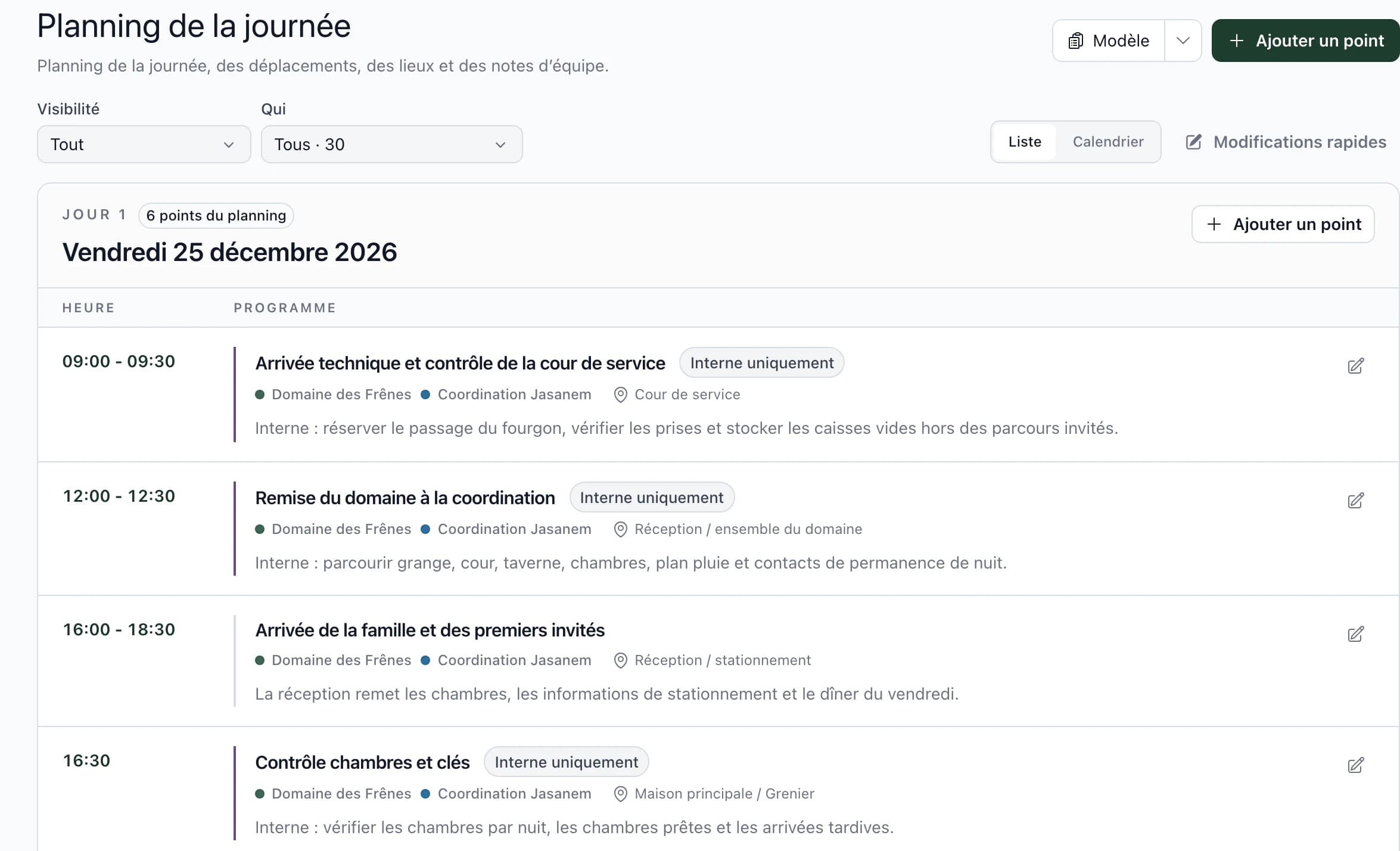 Planning de la journée avec les horaires, les prestataires, les lieux et les notes internes