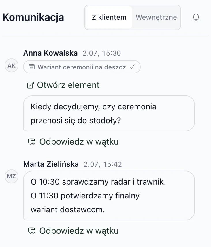 Komunikacja z klientem: Anna Kowalska pyta przy punkcie Plan ceremonii na deszcz o decyzję przeniesienia do stodoły oraz odpowiedź z godzinami kontroli