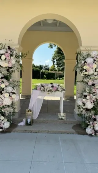 Svatba na místě Zámek Napajedla (SIERRA WEDDINGS), příspěvek @agenturaiva z roku 2024