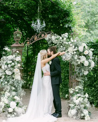 Svatba na místě Savoia Castle (Barbora Kudláčková), příspěvek @weddings_by_barbora z roku 2022