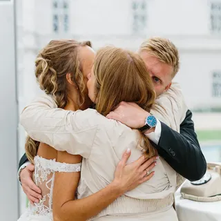 Svatba na místě Zámek Ratměřice, příspěvek @luckywedding.cz z roku 2024