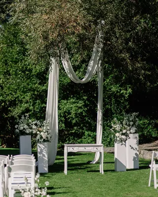 Svatba na místě Mlýn na Dobré vodě (Bride To Bride), příspěvek @bridetobride.cz z roku 2024 (2. fotografie)