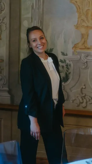 Svatba na místě Zámek Bon Repos (Nyfiko svatby a eventy), příspěvek @nyfiko_svatby_a_eventy z roku 2025 (2. fotografie)