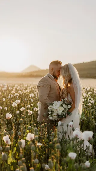 Svatba na místě Dvůr Perlová voda (Bohemian Weddings), příspěvek @bohemian_weddings z roku 2025