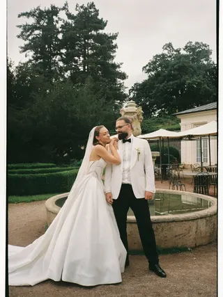 Svatba na místě Zámek Karlova Koruna (Love Weddings), příspěvek @artedimarie.ph z roku 2026