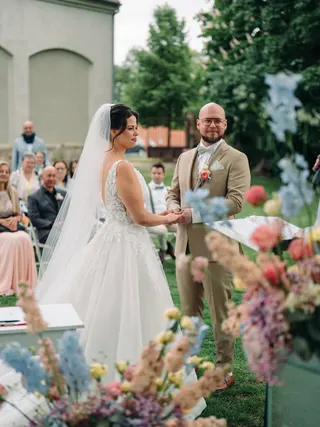 Svatba na místě Hoffmanův dvůr (Lucky Wedding), příspěvek @ivet_graclikova z roku 2026 (2. fotografie)
