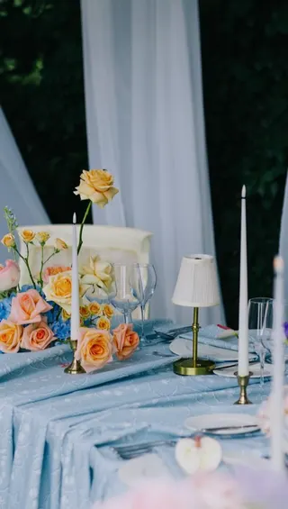 Svatba na místě Villa Richter (Exclusive Weddings in Prague by Andrea Haman), příspěvek @kvetiny_karol z roku 2026