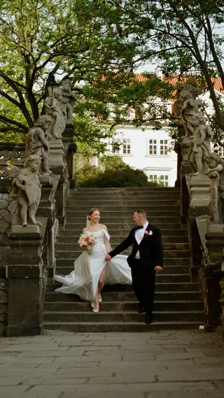 Svatba na místě Villa Richter (Julie May Weddings), příspěvek @reactmedia.cz_weddings z roku 2026