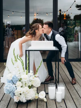 Svatba na místě Samota Pierre (Something Blue Weddings), příspěvek @jana_jezberova_photography z roku 2026