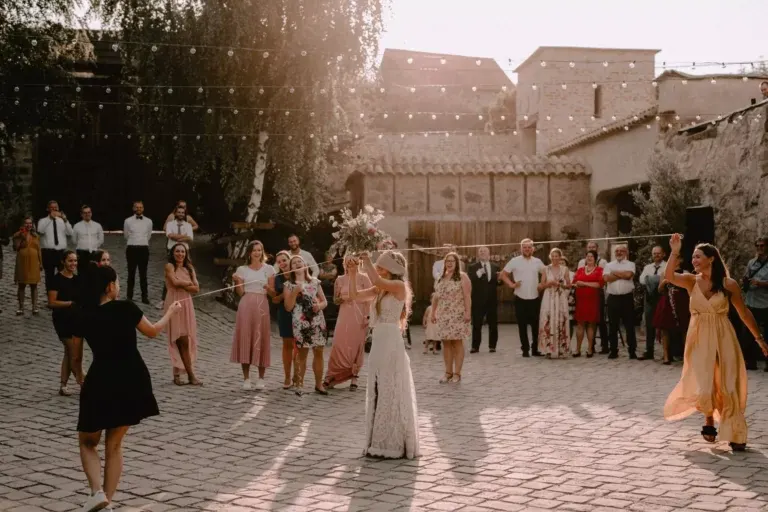 Svatební oslava v areálu Za Vratama