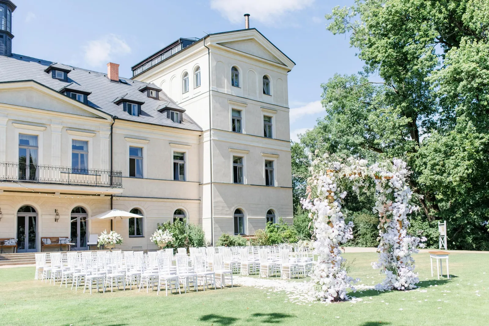 Svatební místo – Chateau Mcely