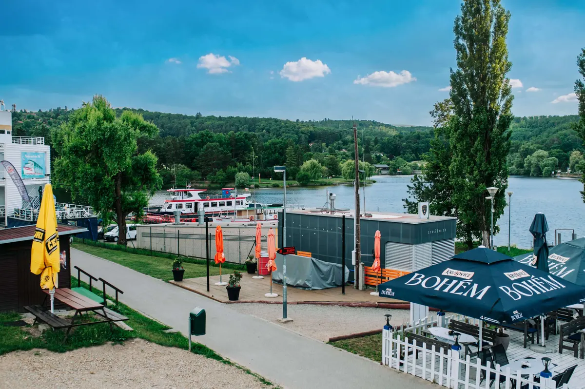 Svatební místo – KAMJINAM PRÝGL, Brno (2. fotografie)