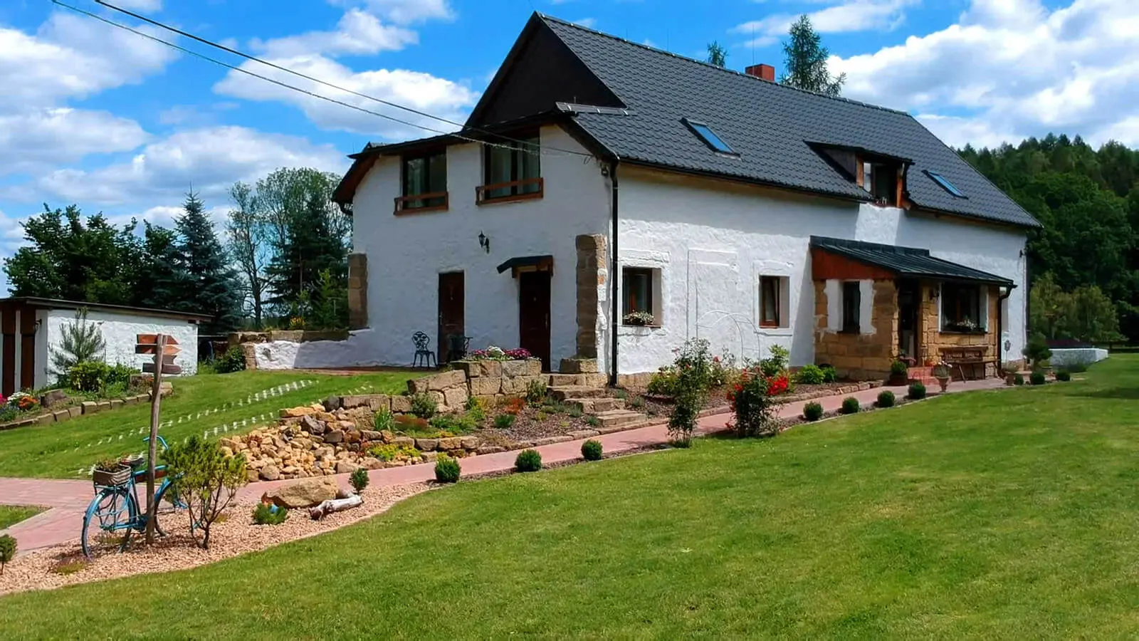Svatební místo – Trapani House & Camp, Růžová