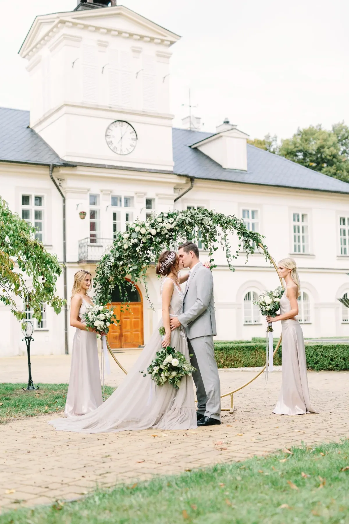 Novomanželé – Zámek Niměřice (2. fotografie)